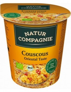 DANIE W KUBKU KUSKUS...